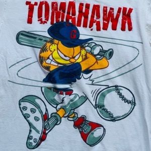 Vintage Garfield tomahawk baseball graphic T-shirt
